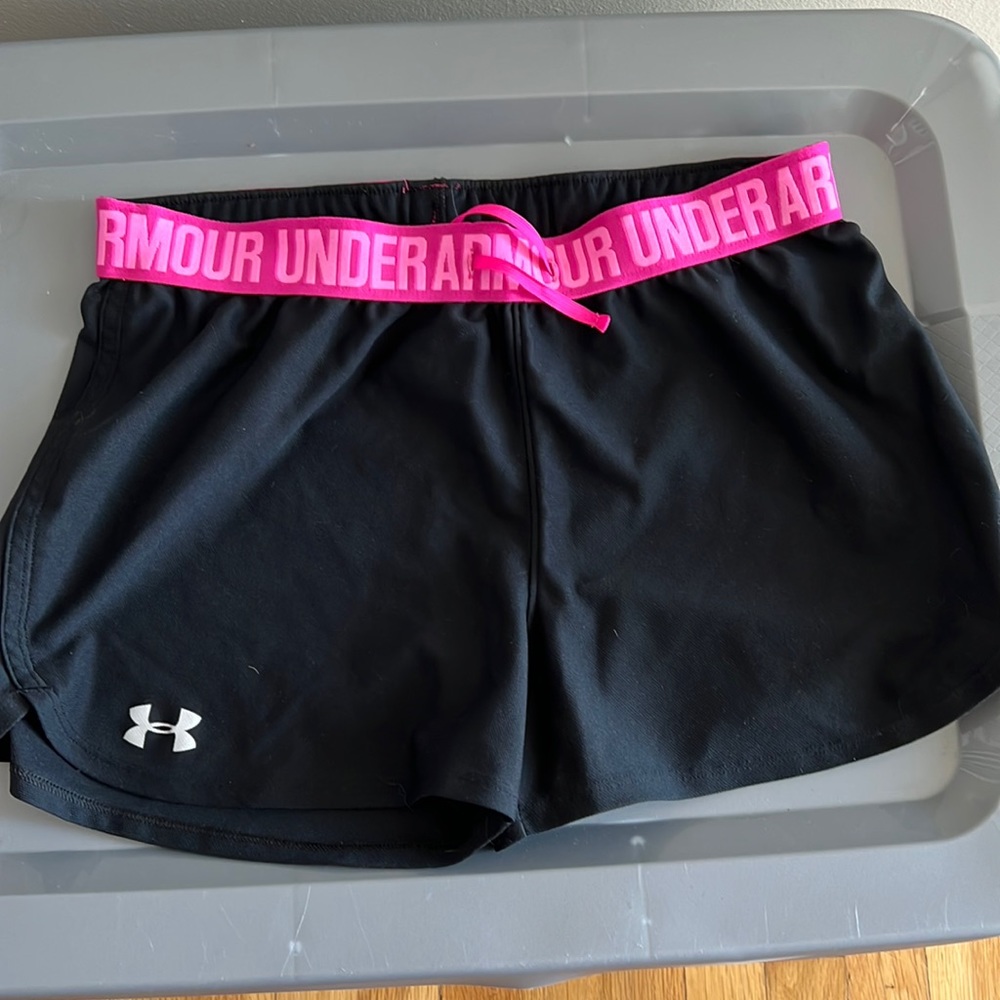 Small Under Armour shorts